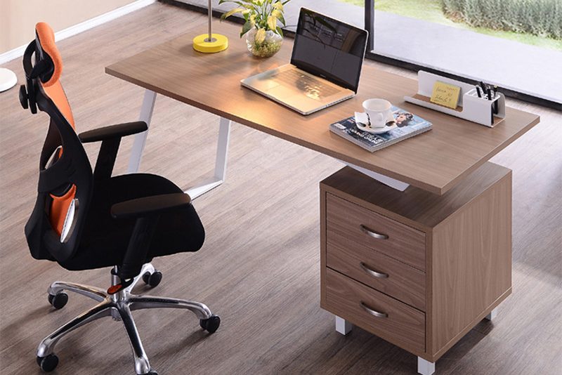 bàn làm việc từ gỗ MDF