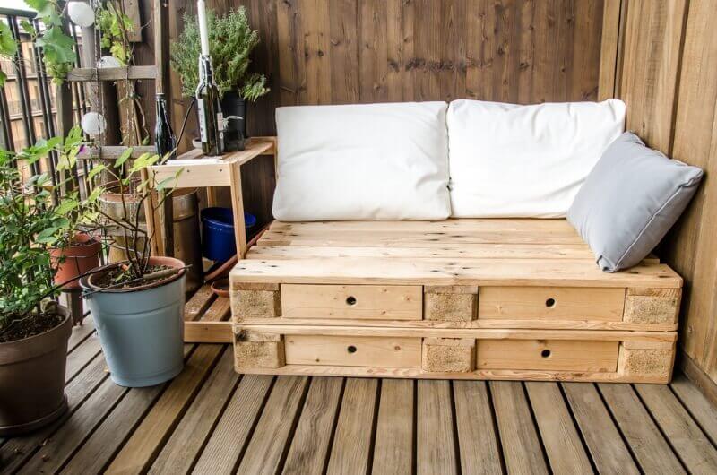 sofa pallet gỗ đơn giản