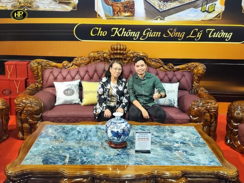 Sofa Gỗ Mun Da Bò Ý SF-2319 tham dự VietBuild 2023 HCM