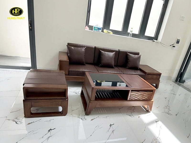 chọn màu sắc ghế sofa hài hòa với không gian