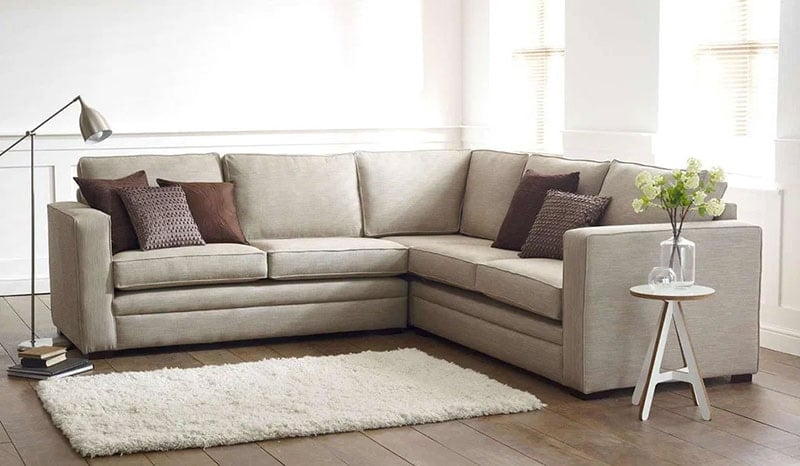 chọn ghế sofa màu be kích thước hài hòa