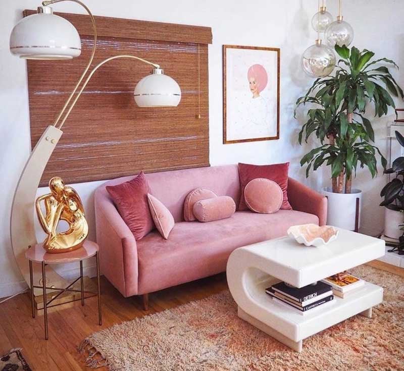 ghế sofa màu hồng phấn