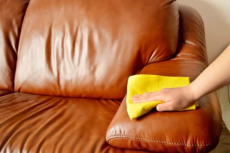 cách vệ sinh ghế sofa da PU