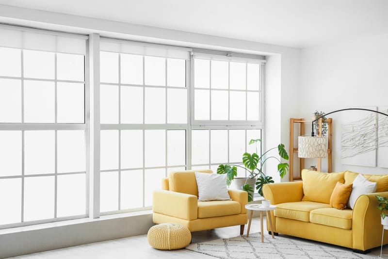 sofa màu vàng phối tường màu gì