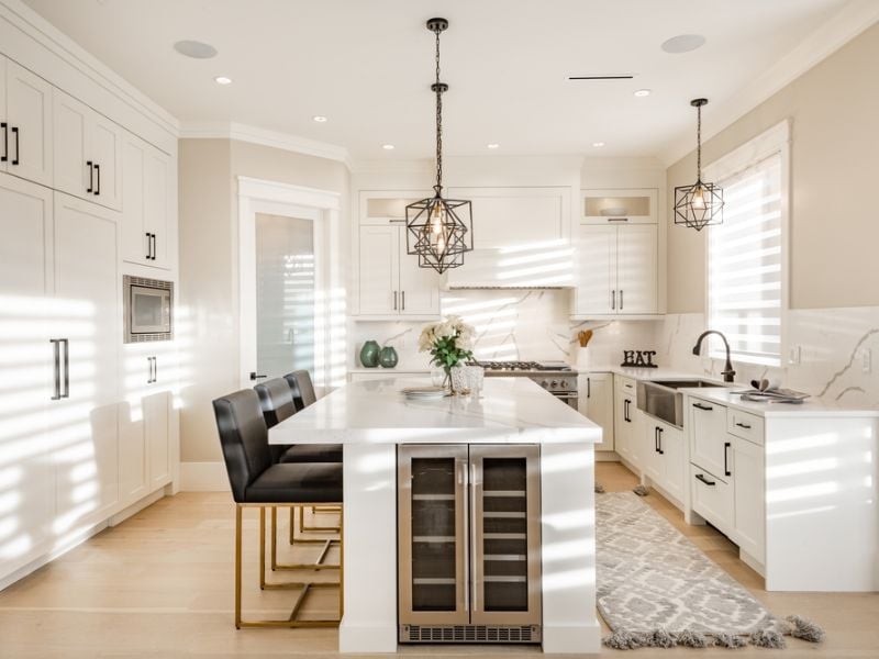 nhược điểm của bàn ăn liền đảo bếp