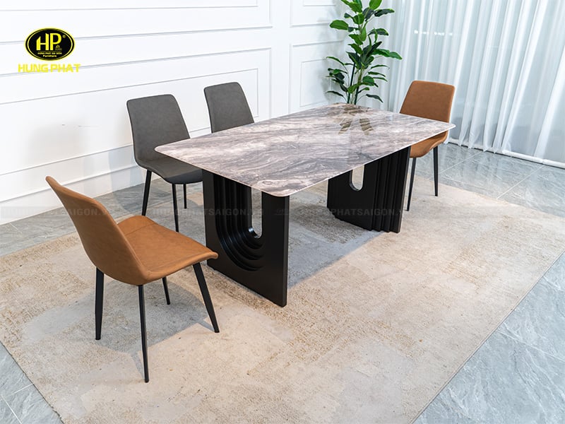 khung gỗ tự nhiên chắc chắn của bàn ăn ba-c25-cy43